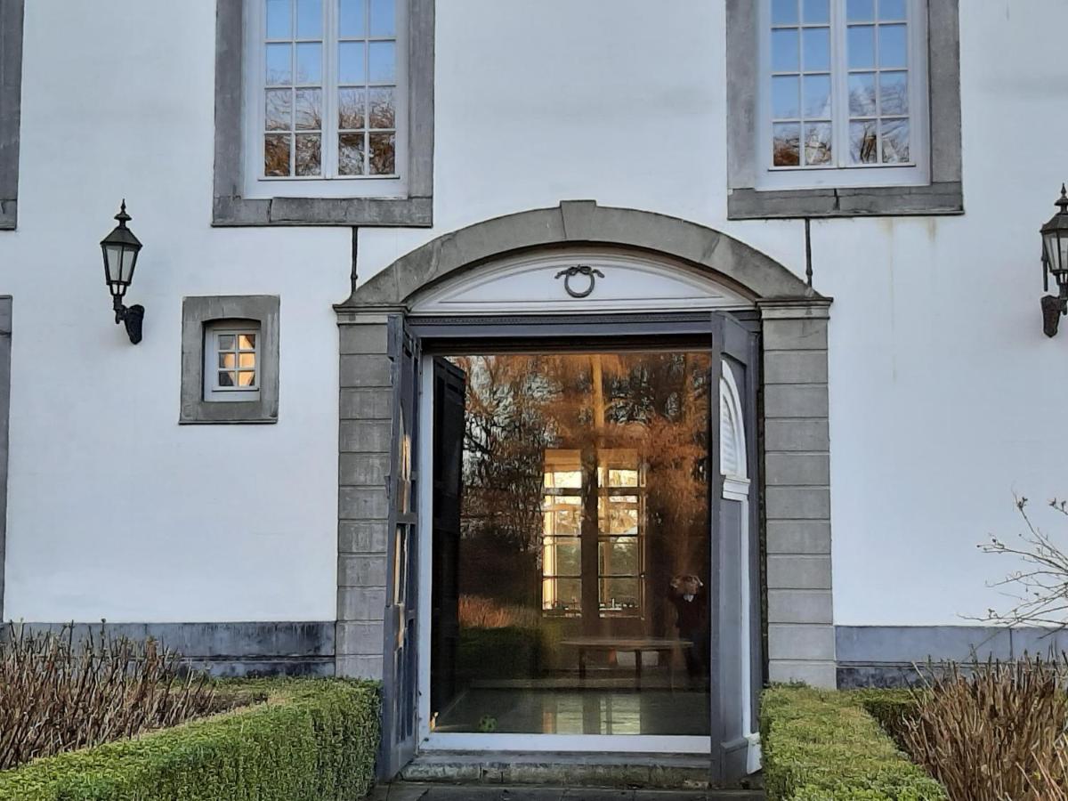 Villa Kasteel Van Gors à Looz Extérieur photo
