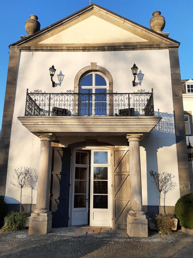 Villa Kasteel Van Gors à Looz Extérieur photo
